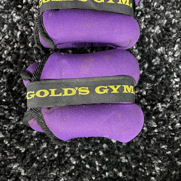 Bundle of 2 Wrap Around 2.6lbs Each Ankle Weights From Gold’s Gym Purple/Black - Picture 2 of 7